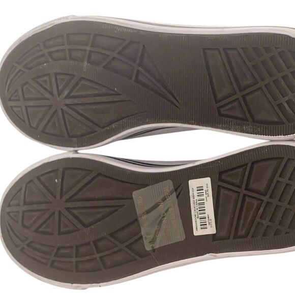 Hot Topic Hi Sneaker Green Bunny Mushroom Frog Womens Size 8 RARE - Picture 8 of 14